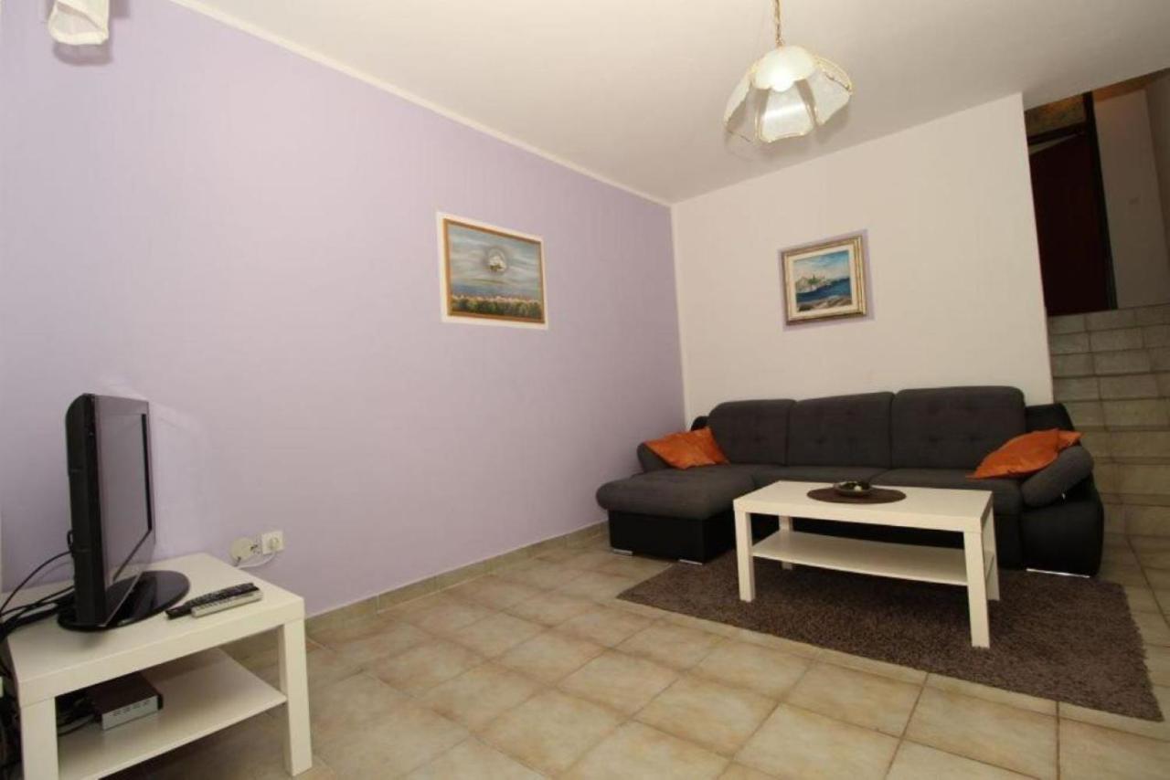 Apartments Besedic Mandre Buitenkant foto